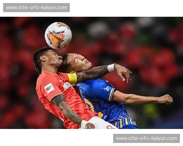 巅峰王座的终极博弈：恒大与苏宁，那一夜的苏州不眠曲